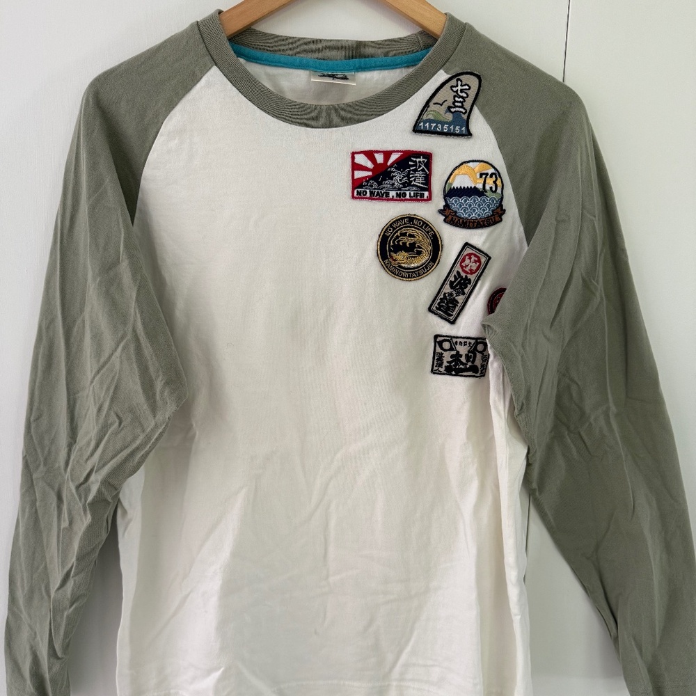 JAPANESE MEN'S BASEBALL SHIRT WITH PATCHES SIZE L